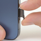 Imagen para el artículo titulado Apple lanzaría un iPhone sin bandeja SIM en 2022